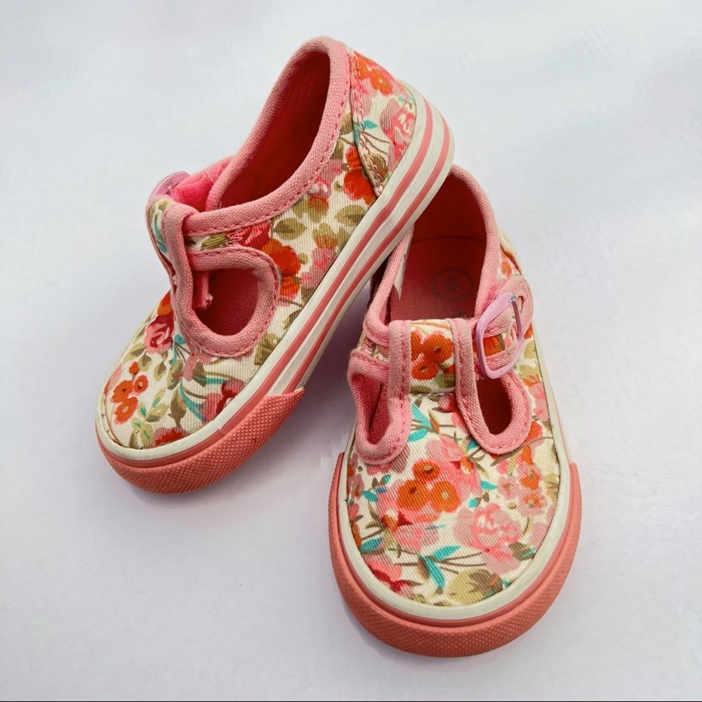 Baby / Infant Girls Size 5 Canvas Shoes in Floral Pattern